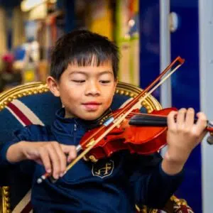 child playing violin